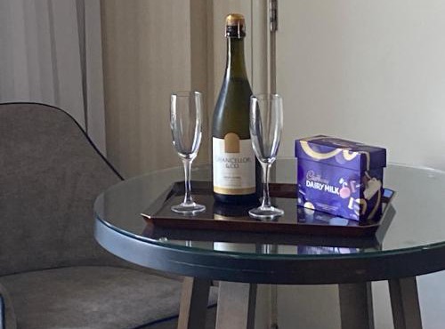 Luxury Privately Owned Ocean View Studio OAKS Gold Tower in Gold Coast