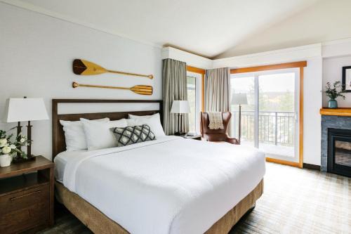 Pyramid Lake Lodge in Jasper